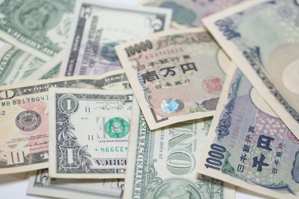 仮想通貨が切り拓く新時代の金融市場と投資環境の多層的変化
